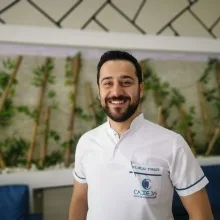 Dt. Bilal Turgut — Diş Hekimi, Malatya. Portre fotoğrafı.