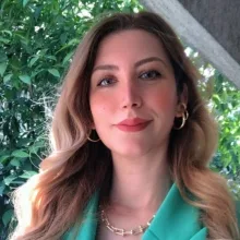 Psk. Elif Merve Aslan — İzmir. Portre fotoğrafı.